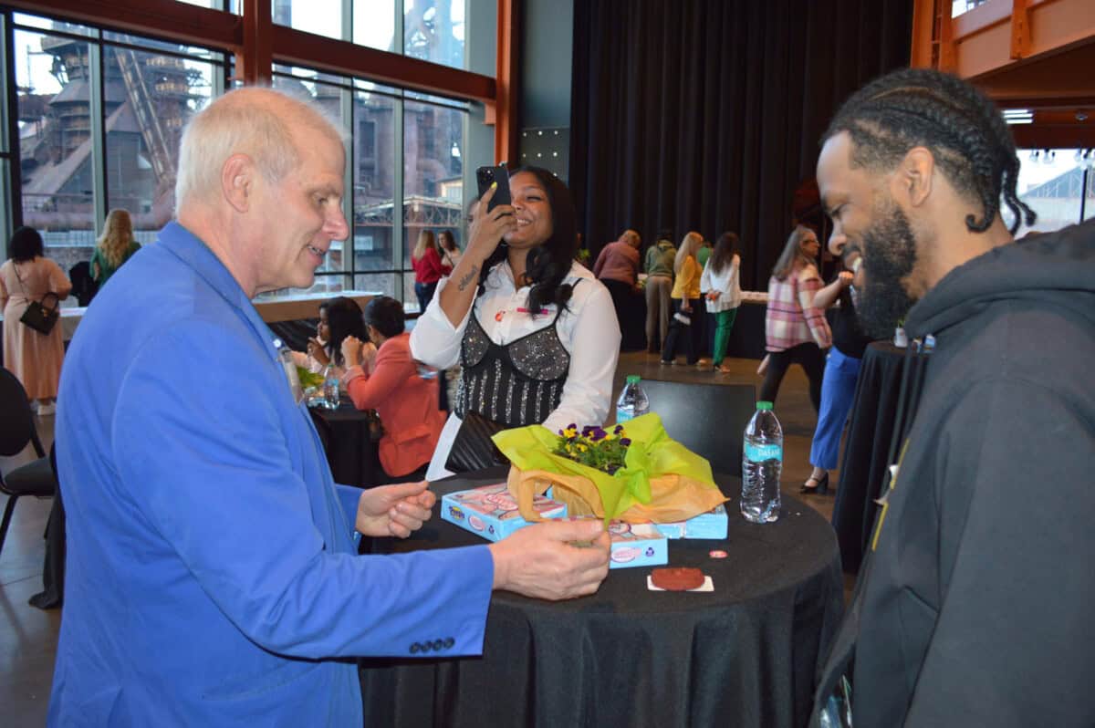 Closeup Mind Reading at Artsquest Magic and Mindreading a Gala Night